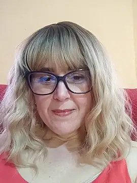 Amelialove42 online show from 05/15/26, 02:15