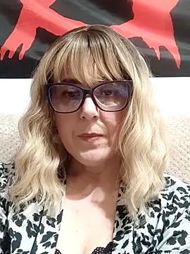 Amelialove42 online show from 03/27/26, 07:15