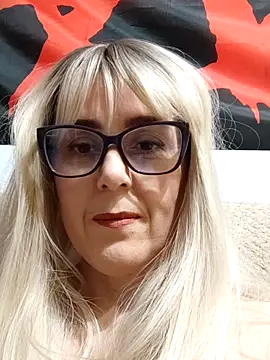 Amelialove42 online show from 12/19/25, 02:41