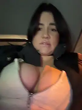 SwittieKendra online show from 11/27/25, 07:47