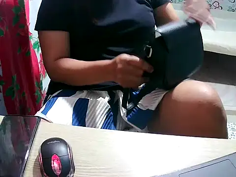 PussyCherry online show from 12/15/25, 11:16