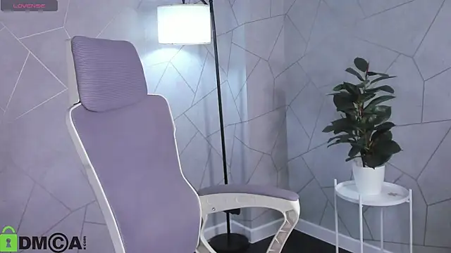 Renesmy Black online show from 03/19/26, 04:07