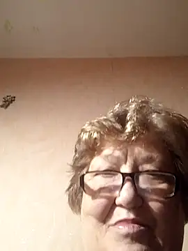 Katherine735 online show from 10/28/25, 09:47