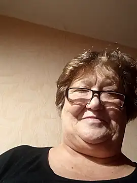 Katherine735 online show from 10/16/25, 10:29