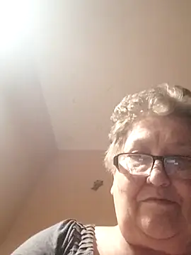 Katherine735 online show from 11/30/25, 03:46