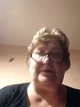 Katherine735 online show from 10/31/25, 04:14