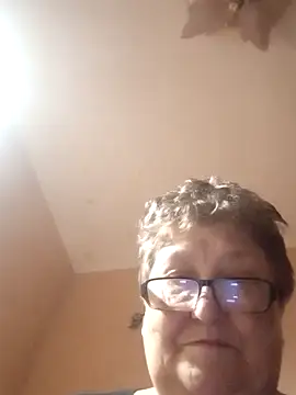 Katherine735 online show from 11/18/25, 09:29