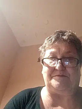 Katherine735 online show from 11/17/25, 07:51