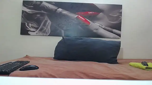 Snapshot of Kelly-001 chatting on 02/13/26, 01:00 Kelly-001 online show from 02/13/26, 01:00