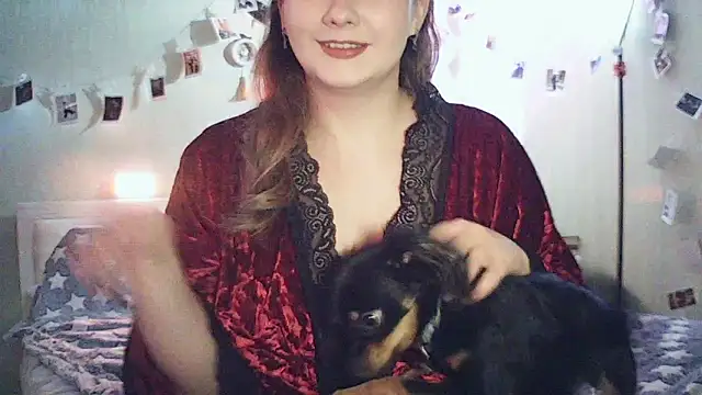 Snapshot of MoodieMira chatting on 02/14/26, 05:35 MoodieMira online show from 02/14/26, 05:35