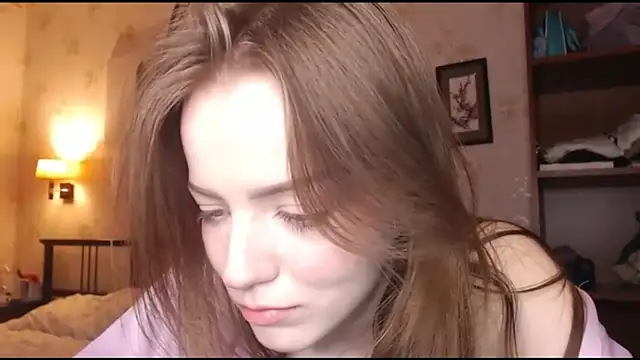 Snapshot of Olivia_Mensy chatting on 10/18/25, 10:01 Olivia Mensy online show from 10/18/25, 10:01