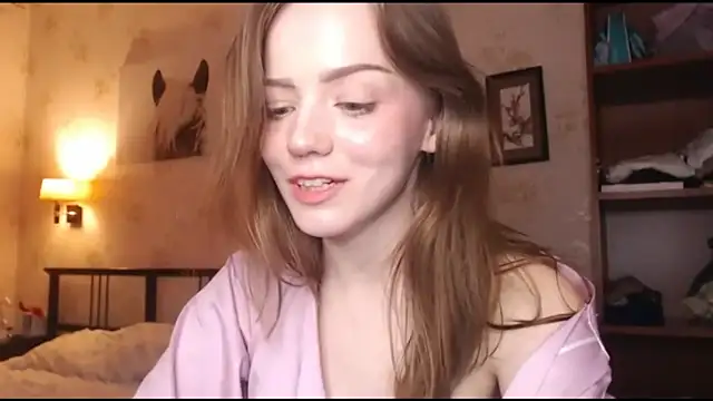 Snapshot of Olivia_Mensy chatting on 10/15/25, 09:39 Olivia Mensy online show from 10/15/25, 09:39