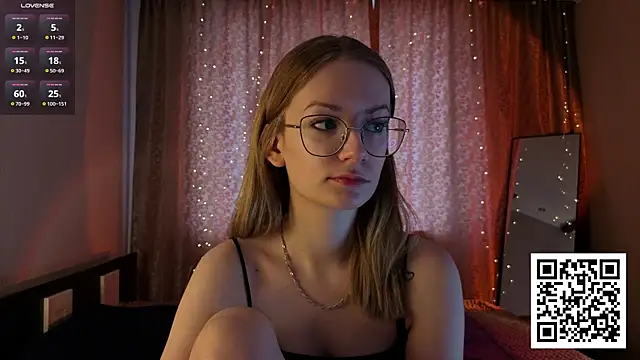 Snapshot of Edlin_gail chatting on 12/22/25, 06:57 Edlin gail online show from 12/22/25, 06:57