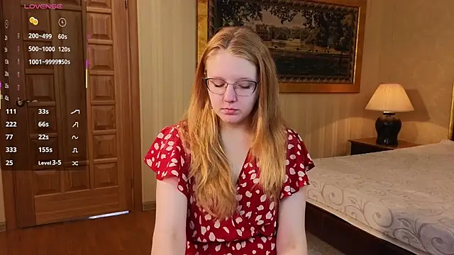 AlinaAldrete online show from 11/18/25, 05:00