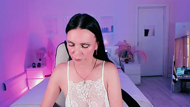 steaflers mommy  online show from 10/19/25, 07:11
