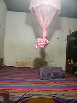 HarshiStar7 online show from 12/14/25, 09:42