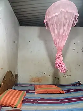 Snapshot of HarshiStar7 chatting on 10/28/25, 09:14 HarshiStar7 online show from 10/28/25, 09:14