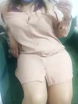 FATIFATIMOROC online show from 04/06/26, 09:05