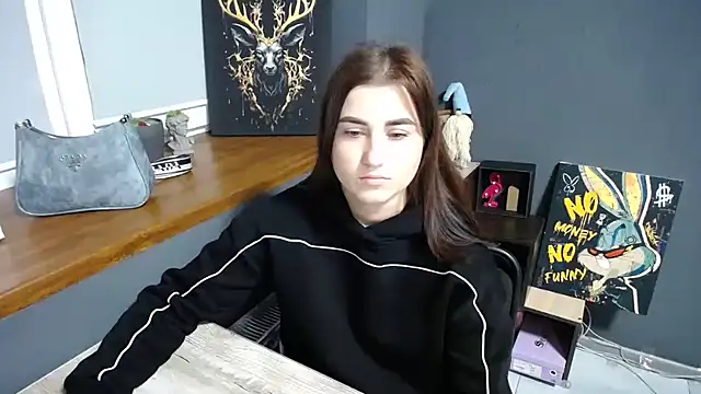 Flower mary online show from 11/18/25, 07:44