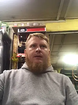 Snapshot of bodywork30 chatting on 10/25/25, 03:34 bodywork30 online show from 10/25/25, 03:34