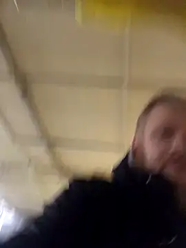 Snapshot of bodywork30 chatting on 11/25/25, 03:23 bodywork30 online show from 11/25/25, 03:23