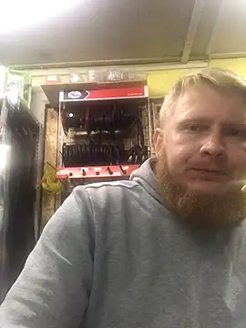 Snapshot of bodywork30 chatting on 10/23/25, 03:54 bodywork30 online show from 10/23/25, 03:54