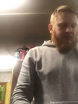 Snapshot of bodywork30 chatting on 10/27/25, 03:02 bodywork30 online show from 10/27/25, 03:02