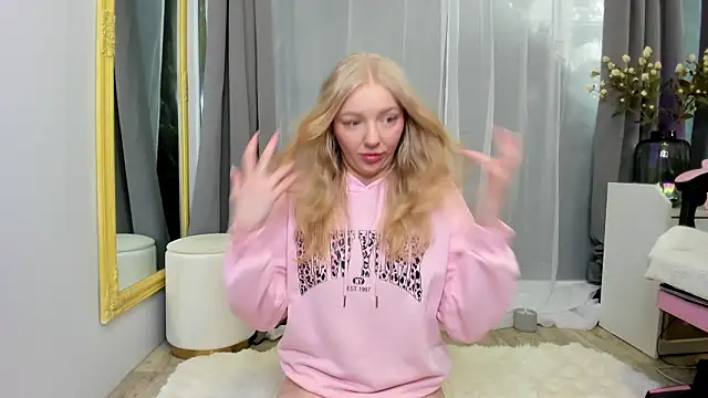 SundyRose online show from 03/01/26, 07:41