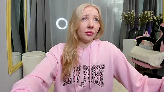 SundyRose online show from 02/28/26, 08:58