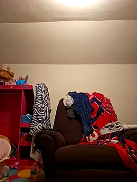 dakotafail92 online show from 10/29/25, 08:13