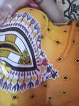 Snapshot of sondimila chatting on 04/11/26, 02:54 sondimila online show from 04/11/26, 02:54