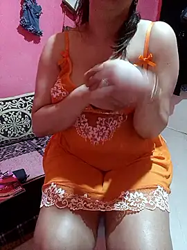 Snapshot of sondimila chatting on 04/08/26, 03:57 sondimila online show from 04/08/26, 03:57