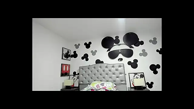 Dakota evans18 online show from 10/21/25, 04:01