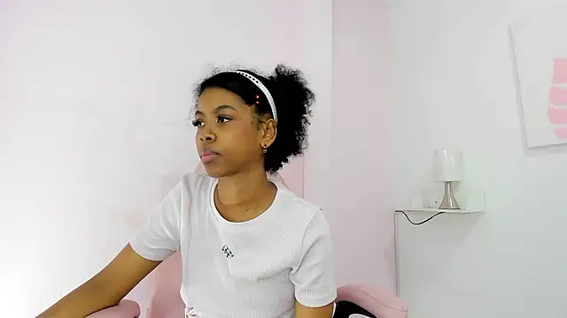 Dakota evans18 online show from 12/20/25, 02:58