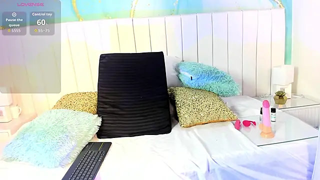 Snapshot of sexynoahxxx chatting on 10/20/25, 11:55 sexynoahxxx online show from 10/20/25, 11:55
