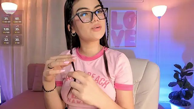 MarianaaDooll online show from 04/13/26, 12:20