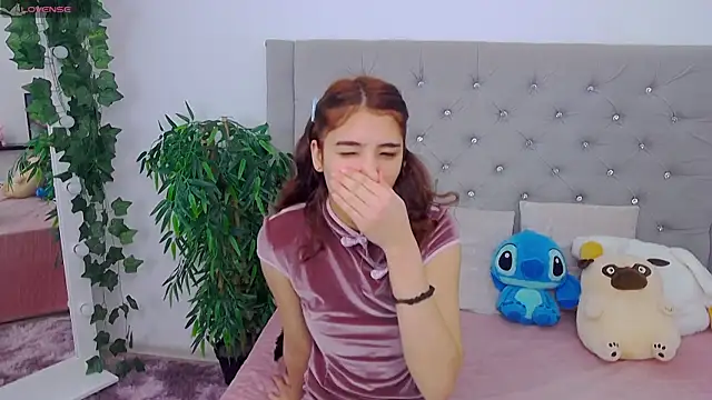 ArielLoove online show from 11/19/25, 06:35