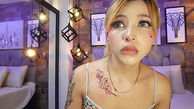 Sophia Bellucci online show from 11/29/25, 12:49