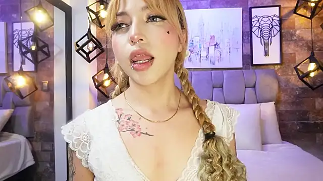 Sophia Bellucci online show from 11/27/25, 12:27