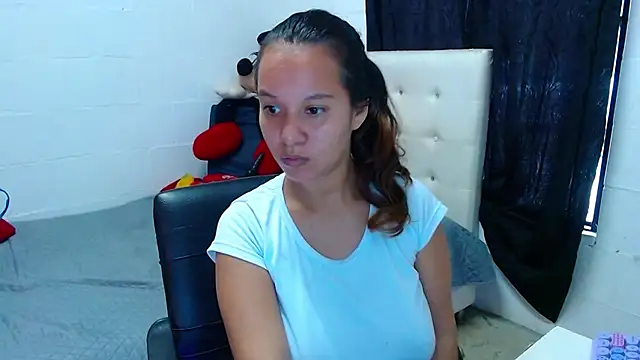 Snapshot of Pregnant_hot2 chatting on 10/31/25, 11:51 Pregnant hot2 online show from 10/31/25, 11:51