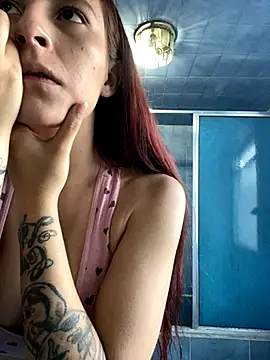 Im scarlett18 online show from 11/07/25, 10:03