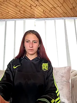 Im scarlett18 online show from 11/11/25, 04:02