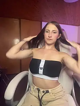 Im scarlett18 online show from 11/29/25, 10:43