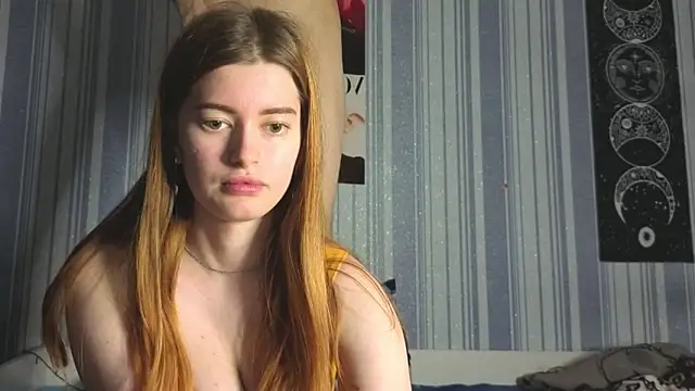 EmiliaCouple online show from 04/19/26, 04:30