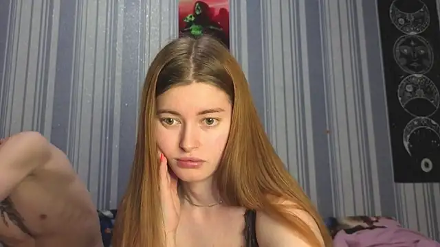 EmiliaCouple online show from 05/03/26, 04:54