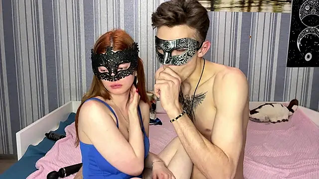 EmiliaCouple online show from 01/11/26, 02:24