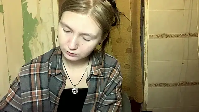 ArianeBhayani online show from 11/04/25, 09:07