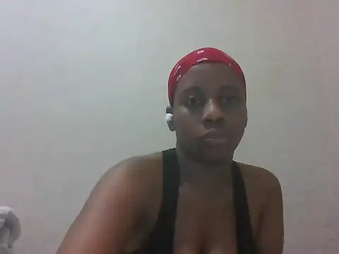 Snapshot of kittycandy08 chatting on 10/24/25, 06:40 kittycandy08 online show from 10/24/25, 06:40