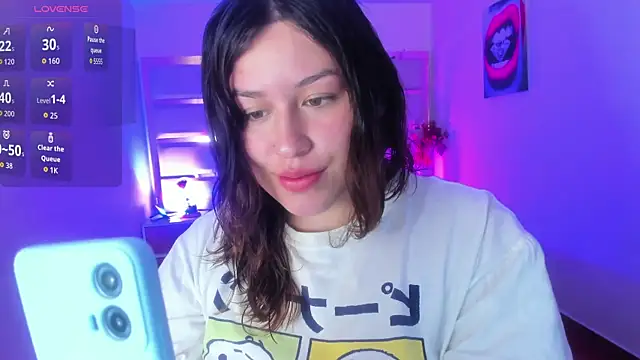 Snapshot of azul_vera chatting on 10/17/25, 01:13 azul vera online show from 10/17/25, 01:13