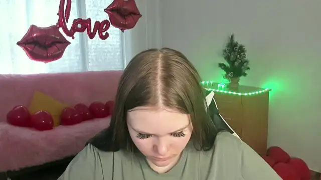 Musegirl online show from 02/25/26, 08:14